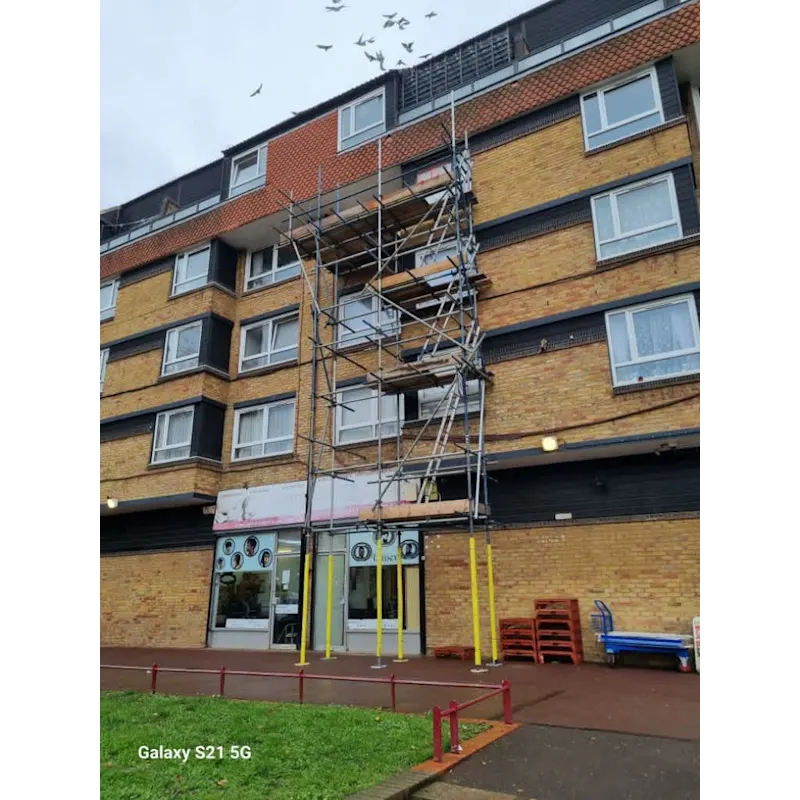 Scaffolding in Gravesend
